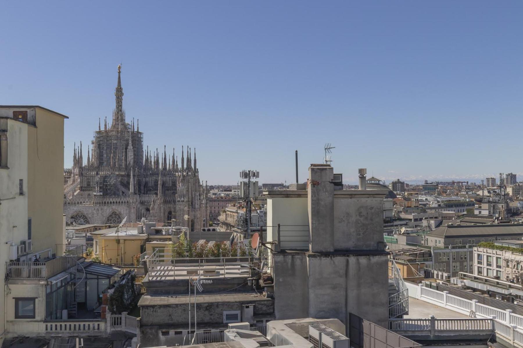 San Babila Central Tower With Panoramic Terrace Overlooking Duomo By Rentopolis 米兰 外观 照片